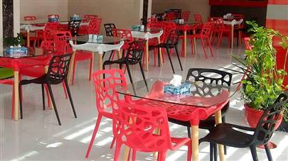 کافی شاپ هتل لیپار چابهار کافی شاپ هتل لیپار چابهار